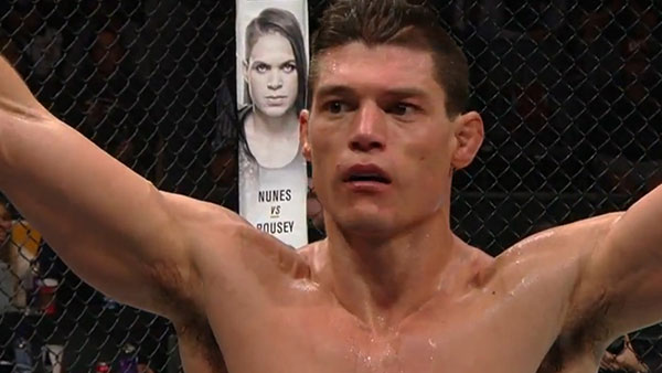 Alan Jouban contre Mike Perry