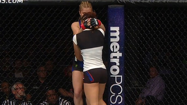 Paige VanZant contre Michelle Waterson