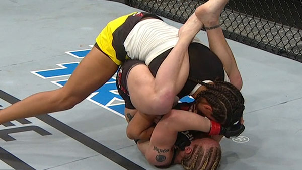 Valentina Shevchenko contre Julianna Pena