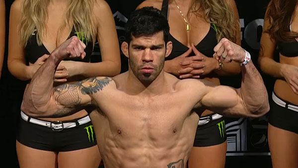 Raphael Assuncao contre Aljamain Sterling