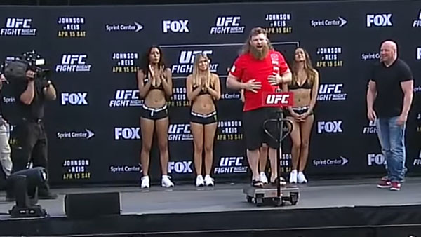 Alexander Volkov contre Roy Nelson