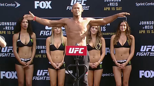 Ronaldo Souza contre Robert Whittaker