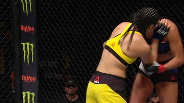 Ashlee Evans-Smith contre Ketlen Vieira