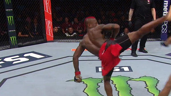 Marc Diakiese contre Drakkar Klose