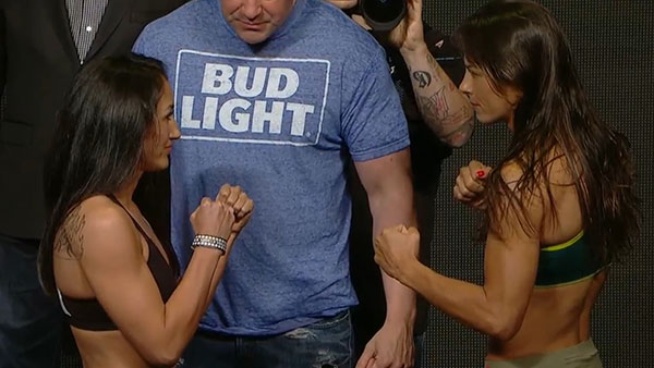 Carla Esparza contre Juliana de Lima Carneiro