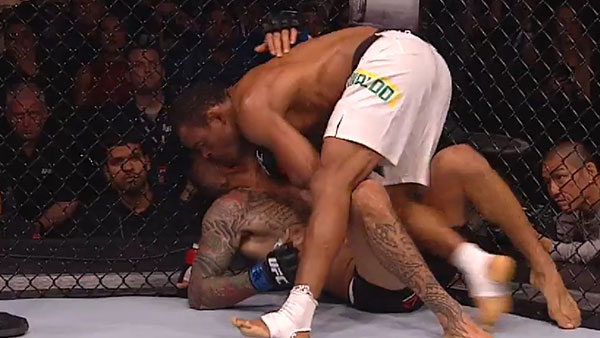 Francisco Trinaldo contre Yancy Medeiros