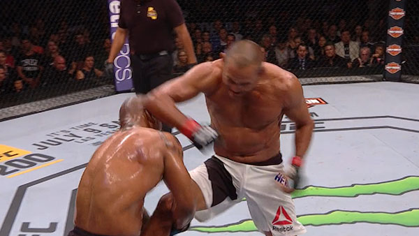 Dan Henderson contre Hector Lombard