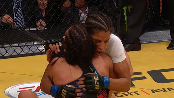 Cat Zingano contre Julianna Pena