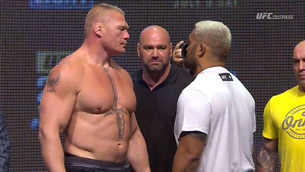 Brock Lesnar contre Mark Hunt