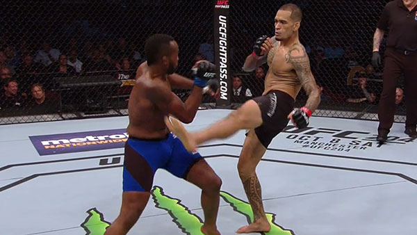 Yancy Medeiros contre Sean Spencer