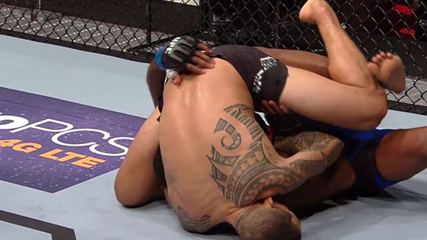 Yancy Medeiros contre Sean Spencer