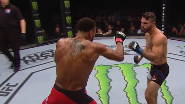 Danny Roberts contre Mike Perry