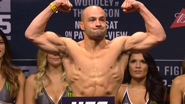 Eddie Alvarez contre Conor McGregor