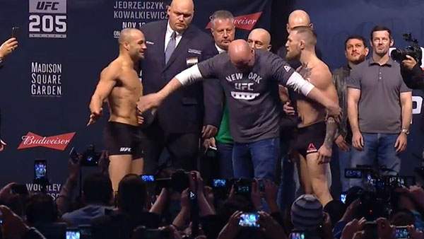 Eddie Alvarez contre Conor McGregor