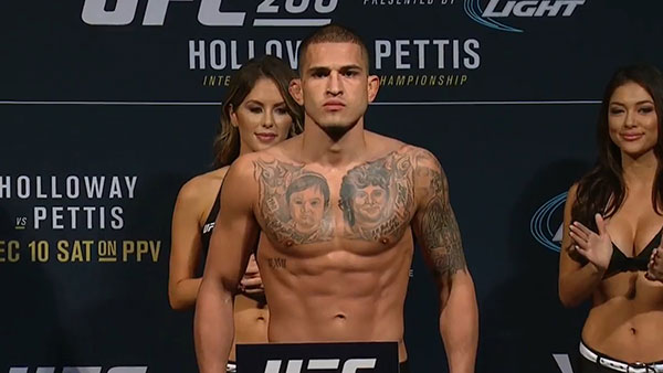 Max Holloway contre Anthony Pettis