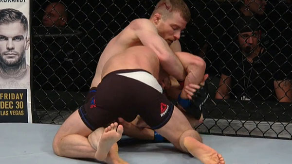 Zach Makovsky contre Dustin Ortiz