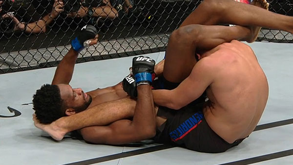 Johny Hendricks contre Neil Magny