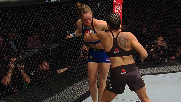 Amanda Nunes contre Ronda Rousey