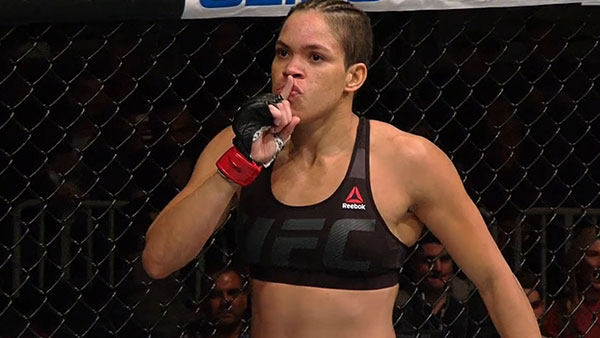 Amanda Nunes contre Ronda Rousey