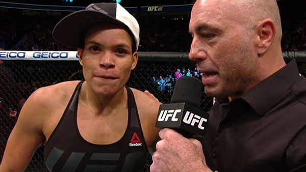 Amanda Nunes contre Ronda Rousey