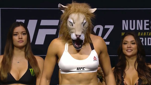 Amanda Nunes contre Ronda Rousey