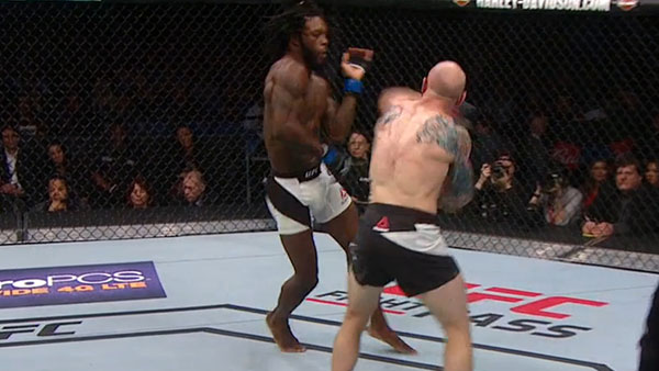 Josh Emmett contre Desmond Green