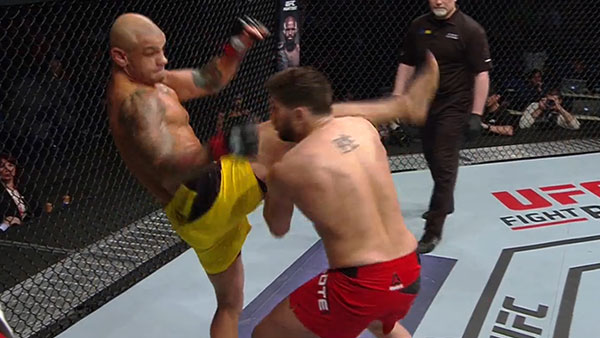 Thiago Alves contre Patrick Cote