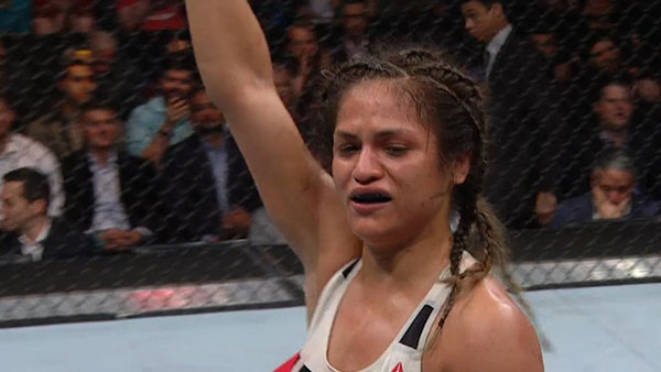 Cynthia Calvillo contre Pearl Gonzalez