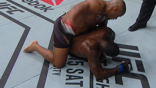 Daniel Cormier contre Anthony Johnson