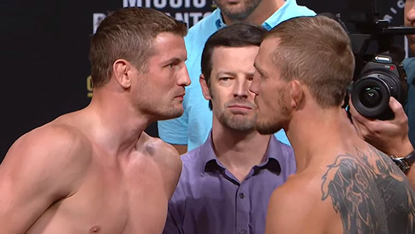 Chas Skelly contre Jason Knight