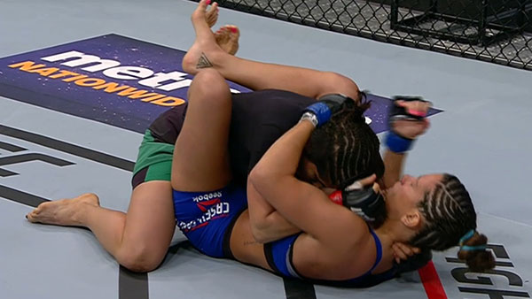 Jessica Aguilar contre Cortney Casey