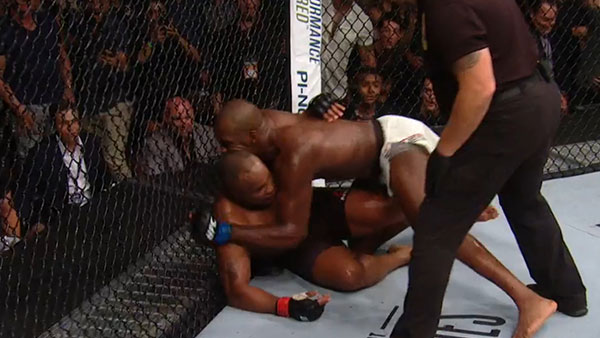 Daniel Cormier contre Jon Jones