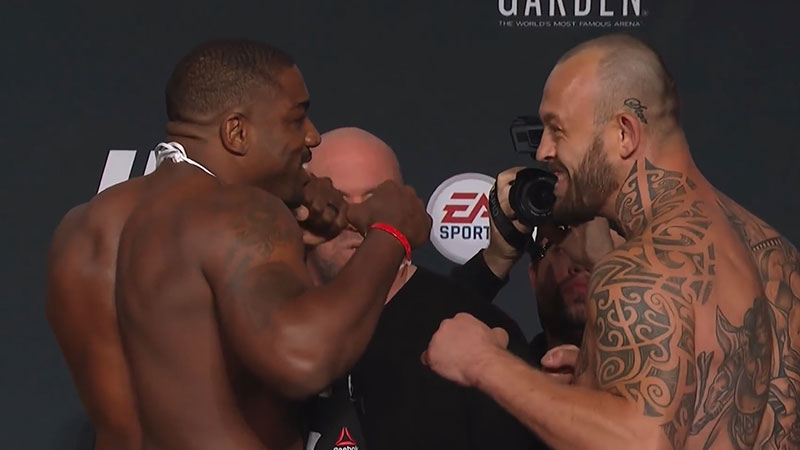 Walt Harris contre Mark Godbeer