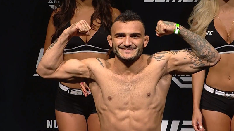 John Lineker contre Brian Kelleher