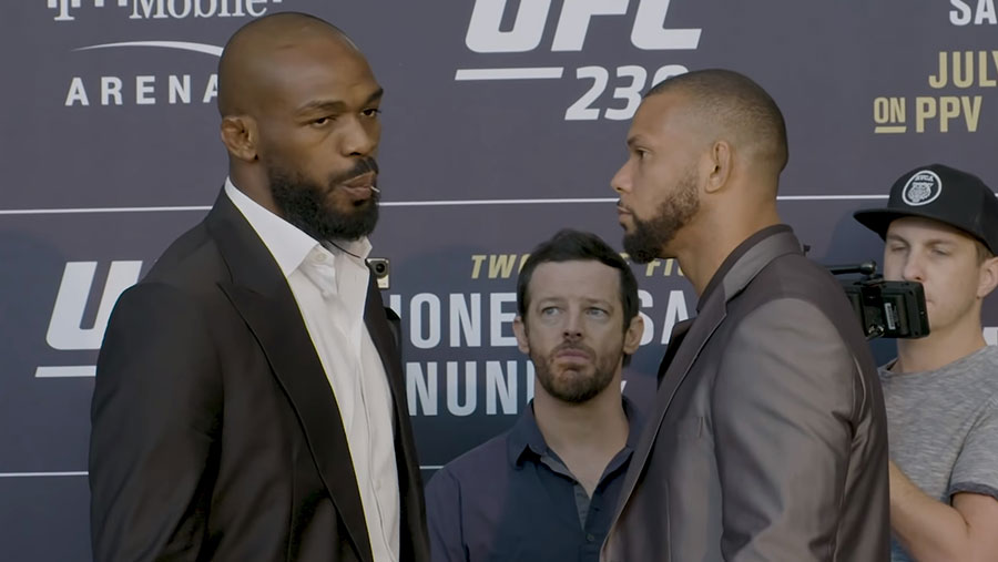 Jon Jones contre Thiago Santos