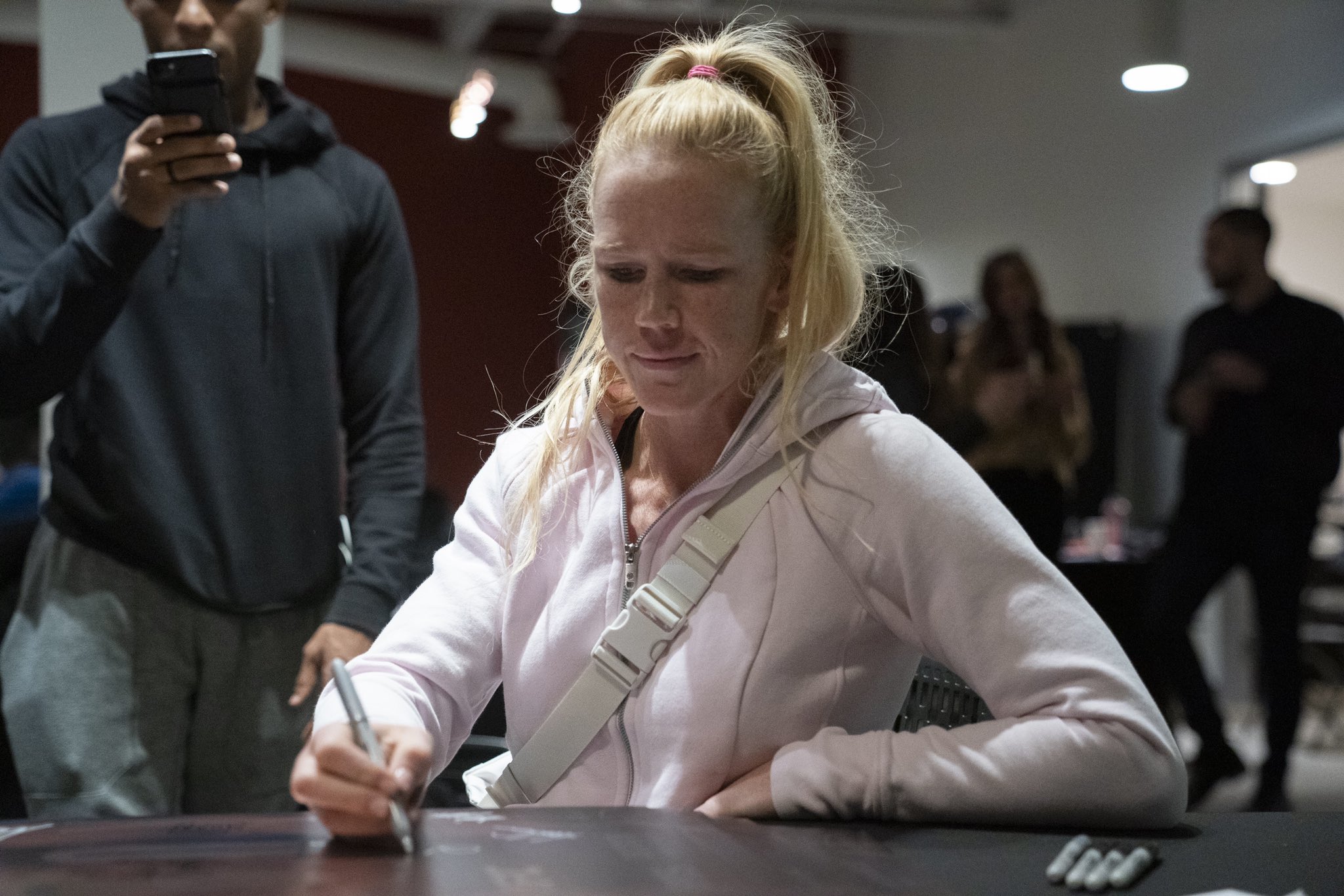 Holly Holm contre Raquel Pennington