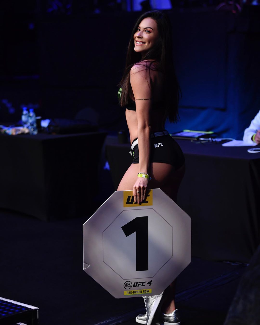 UFC 251 : octagon girls