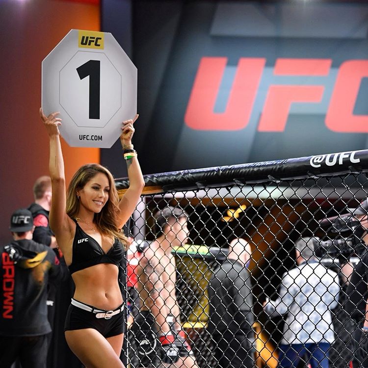 UFC 252 : octagon girls