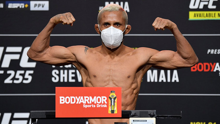 UFC 255 - Deiveson Figueiredo contre Alex Perez