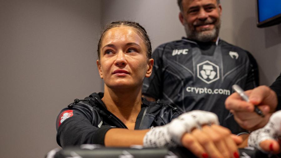 UFC 281 - Karolina Kowalkiewicz vs Silvana Gomez Juarez