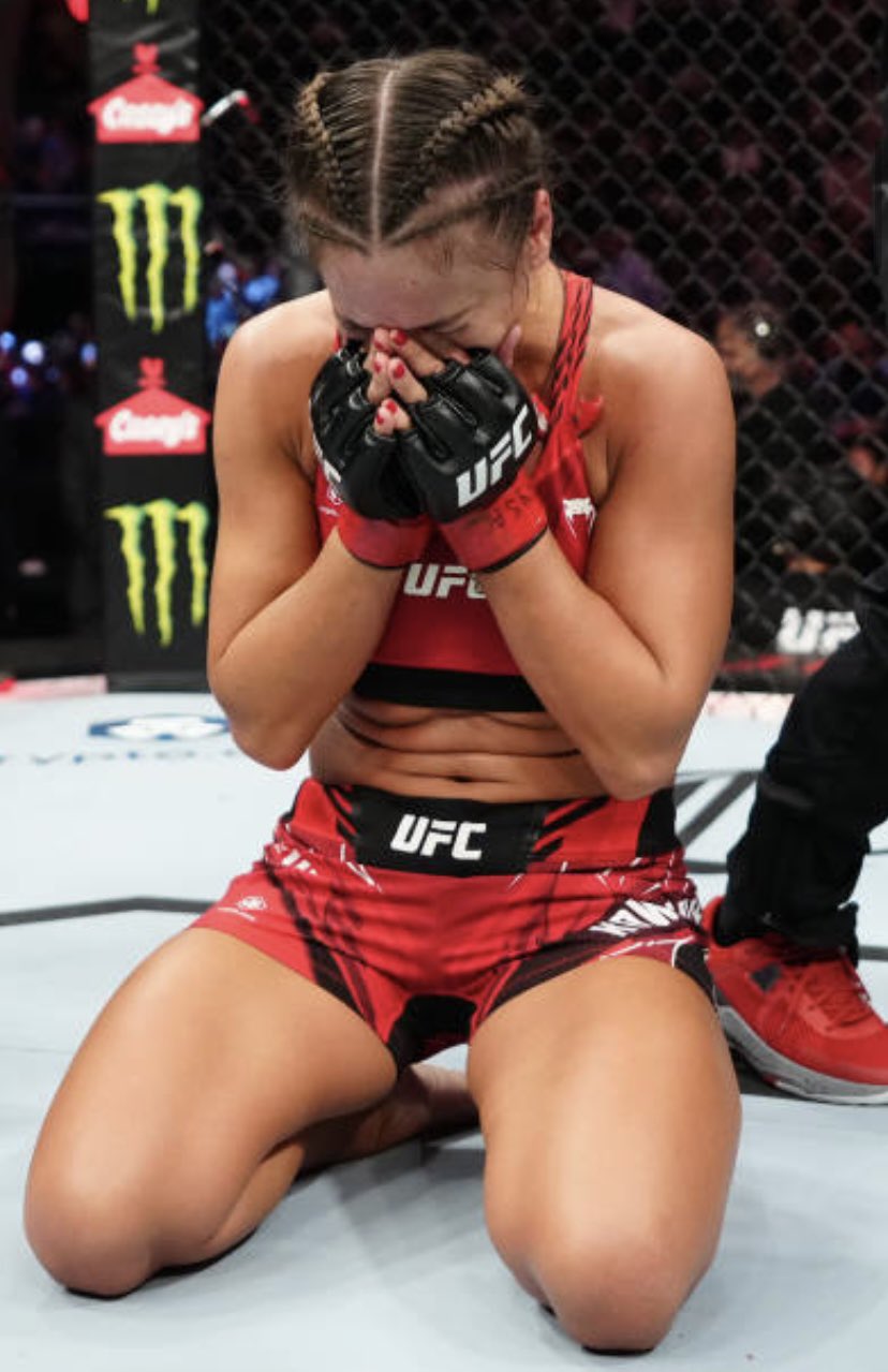 UFC 281 - Karolina Kowalkiewicz vs Silvana Gomez Juarez