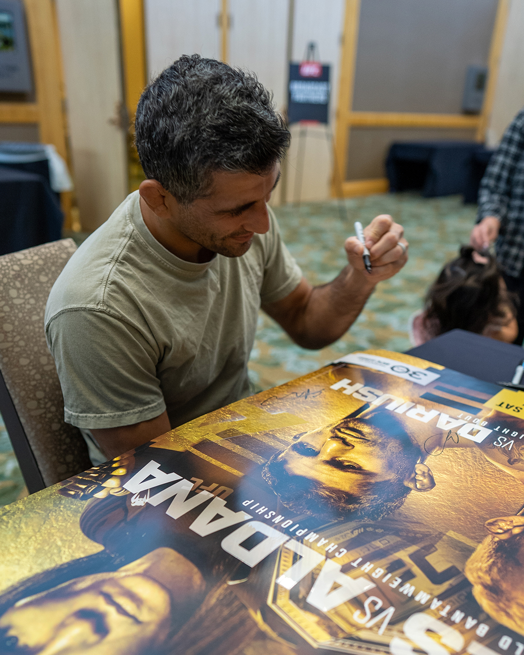 UFC 289 - Séance de signature des posters