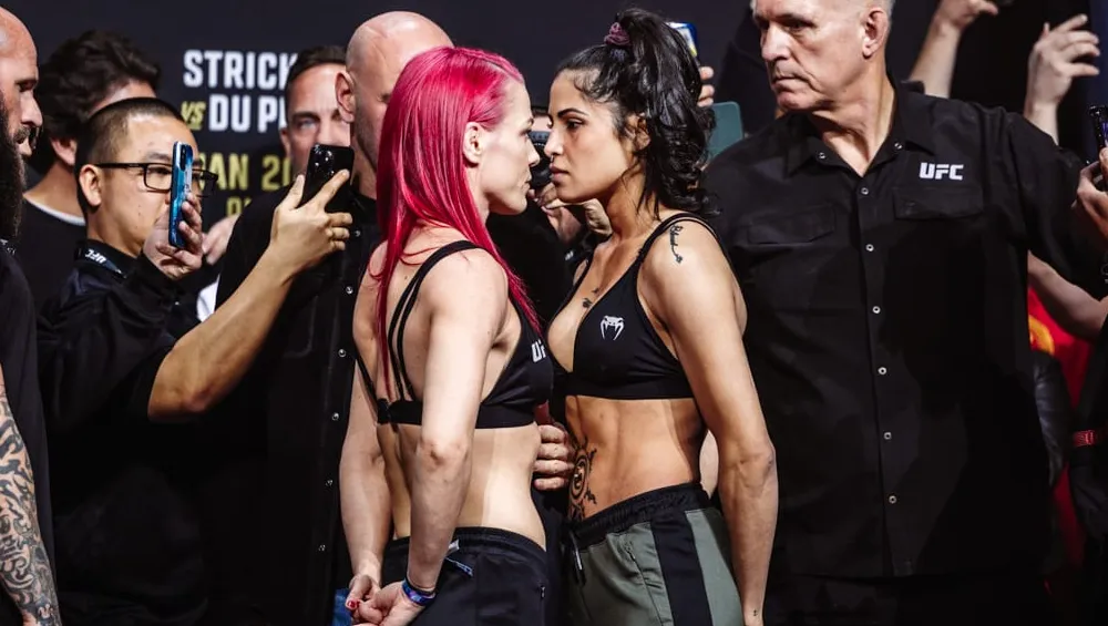 UFC 297 - Gillian Robertson vs Polyana Viana