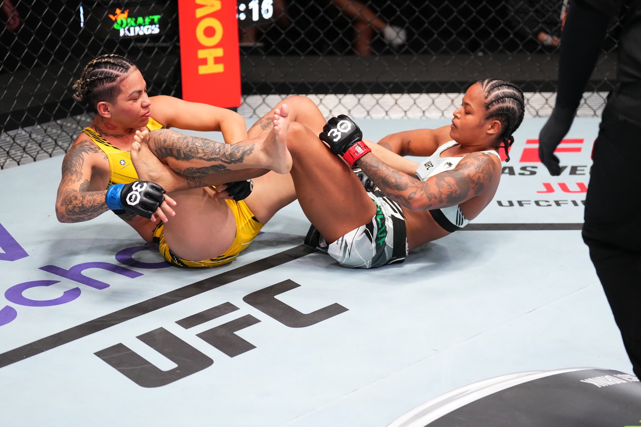 UFC Vegas 74 - Karine Silva vs Ketlen Souza